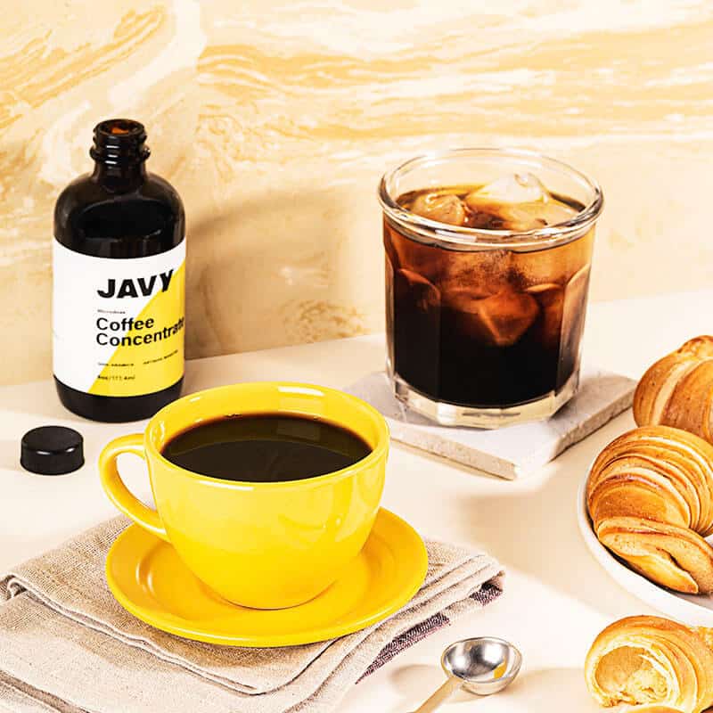 Javy coffe concentrate with cup and glass